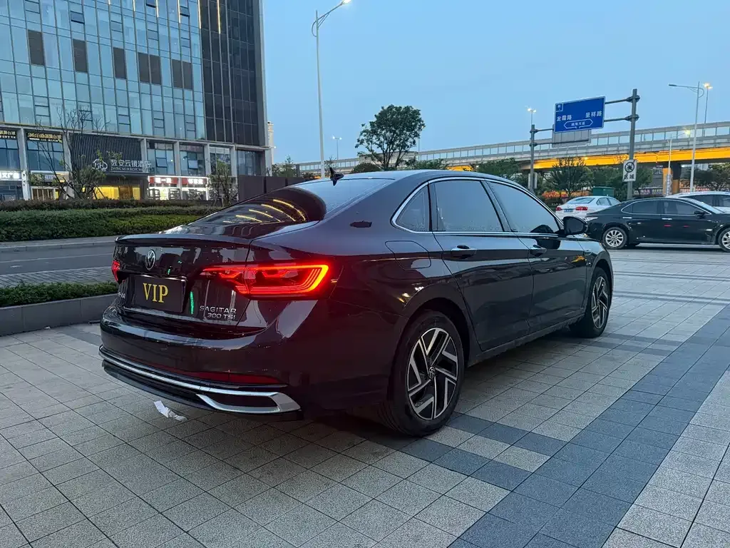 Volkswagen Sagitar 2023 из CN, фото 9