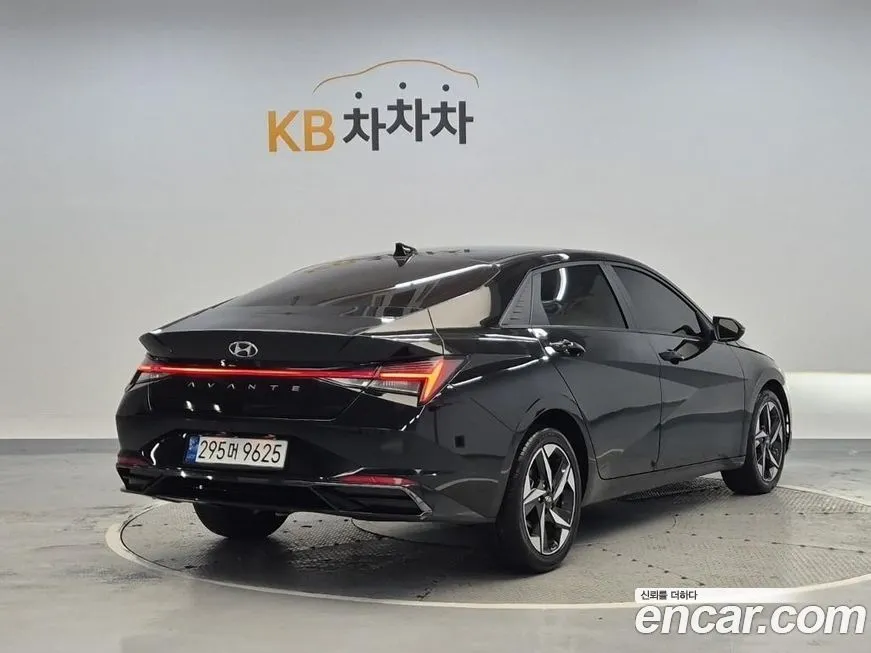 Hyundai AVANTE 2021 из KR, фото 3
