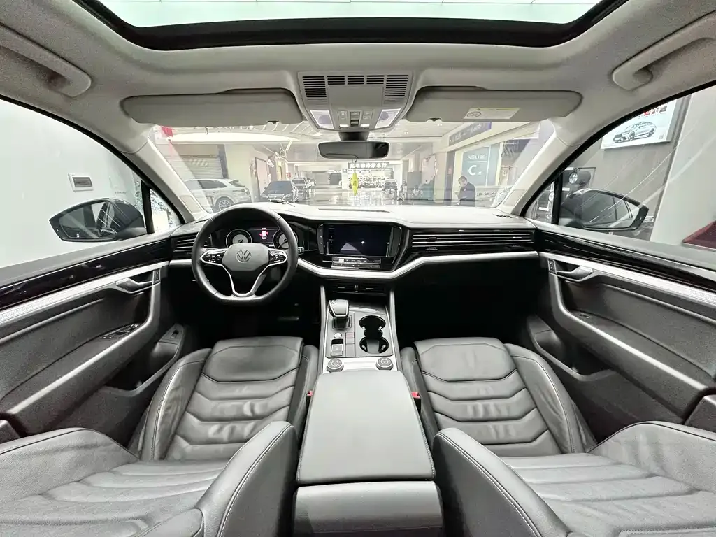 Volkswagen Touareg 2022 из CN, фото 6