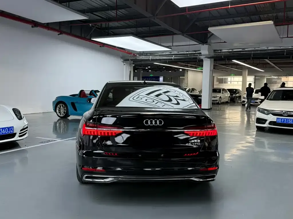 Audi A6L 2024 из CN, фото 2