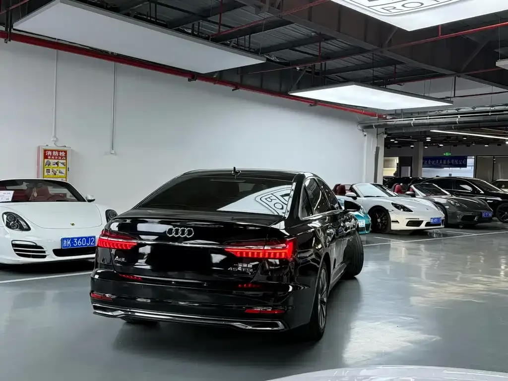 Audi A6L 2024 из CN, фото 5