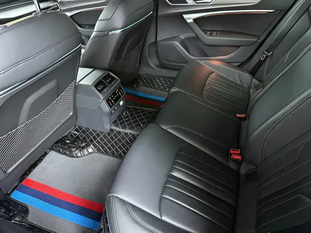 Audi A6L 2024 из CN, фото 7