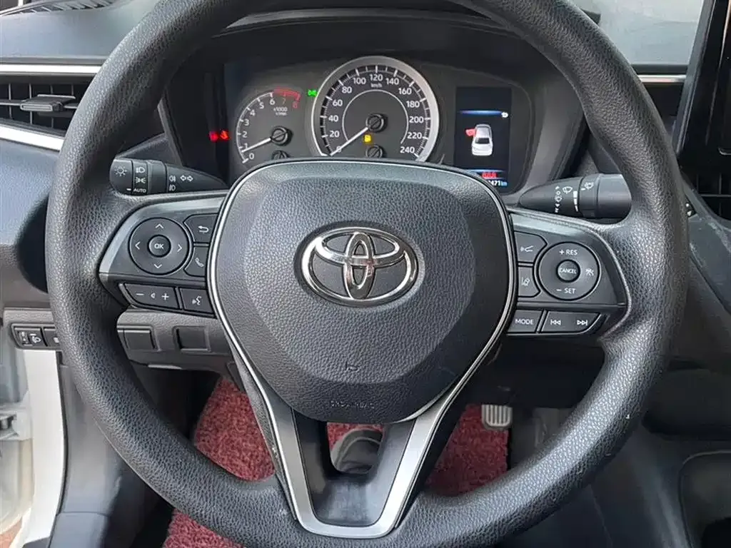 Toyota Corolla — фото 6