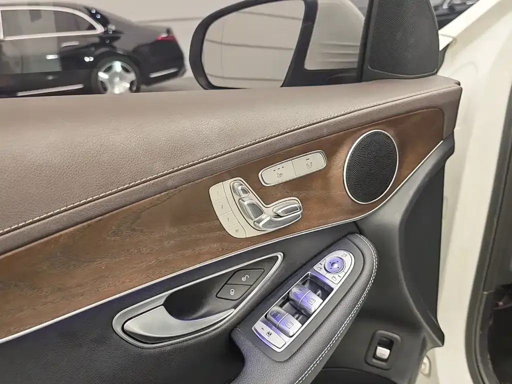 Mercedes-Benz GLC 2023 из CN, фото 8