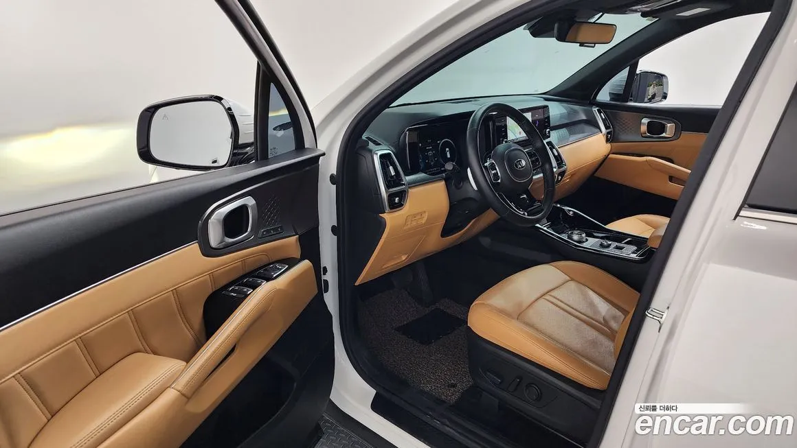 Kia Sorento — фото 6