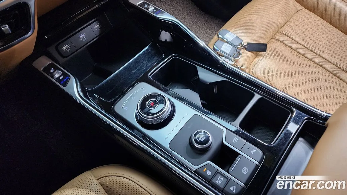 Kia Sorento — фото 9