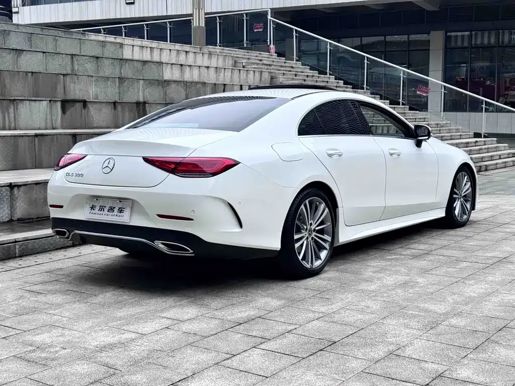 Mercedes-Benz CLS — фото 4