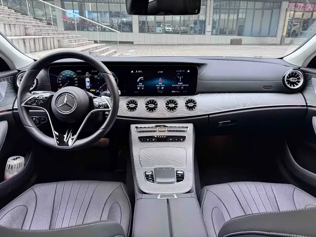 Mercedes-Benz CLS — фото 2