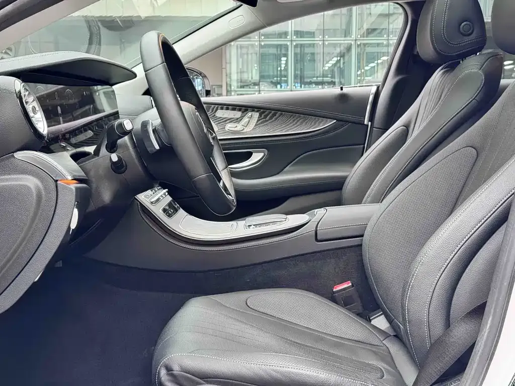 Mercedes-Benz CLS — фото 3