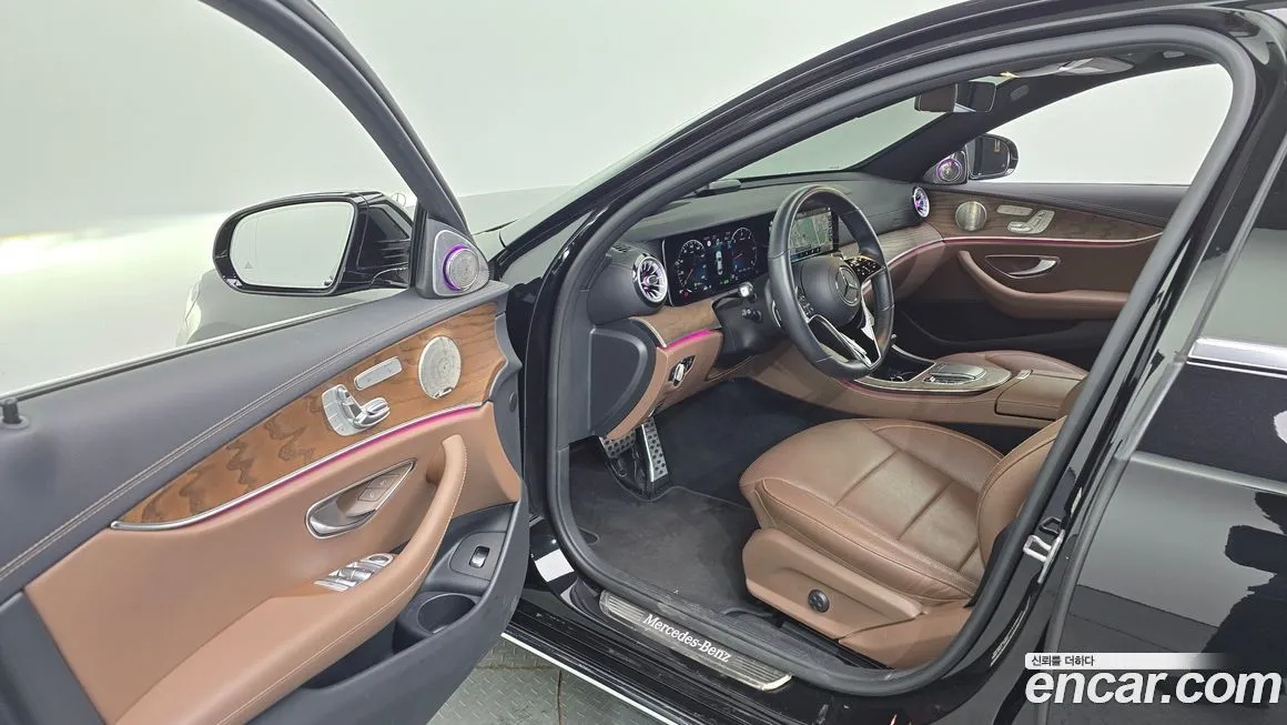 Mercedes-Benz E-Class 2023 из KR, фото 8