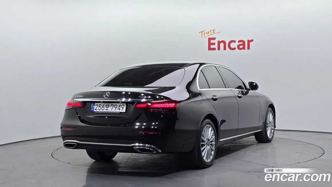 Mercedes-Benz E-Class 2023 из KR, фото 3