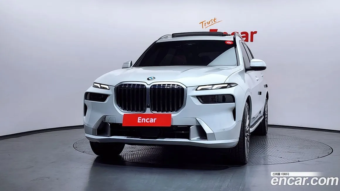 BMW X7 — фото 2