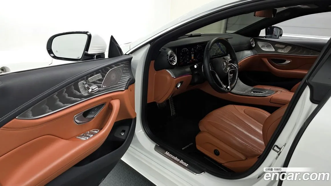 Mercedes-Benz CLS-Class — фото 10