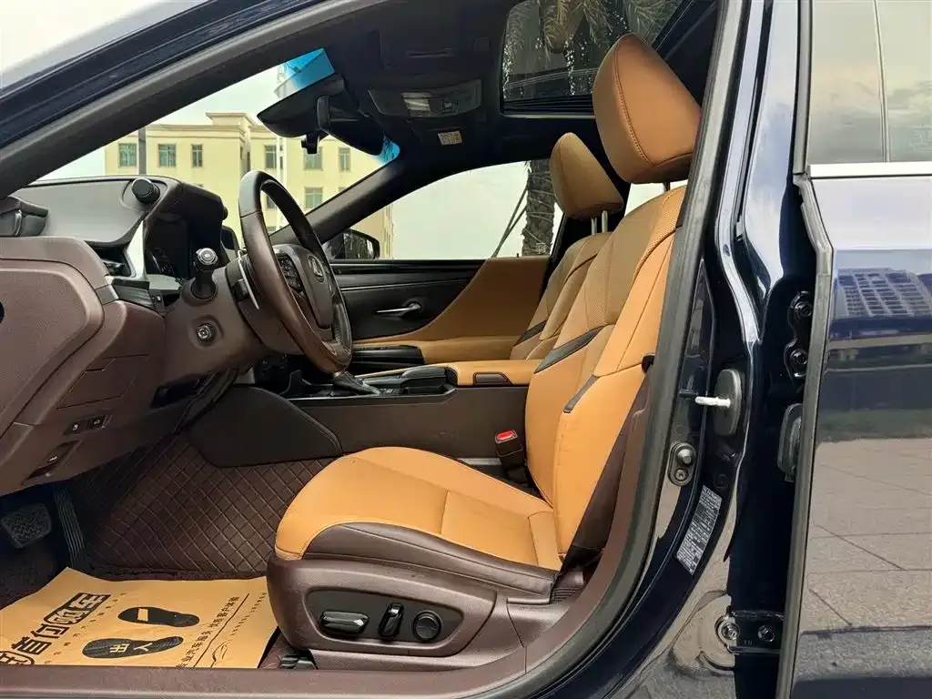Lexus ES 2021 из CN, фото 4