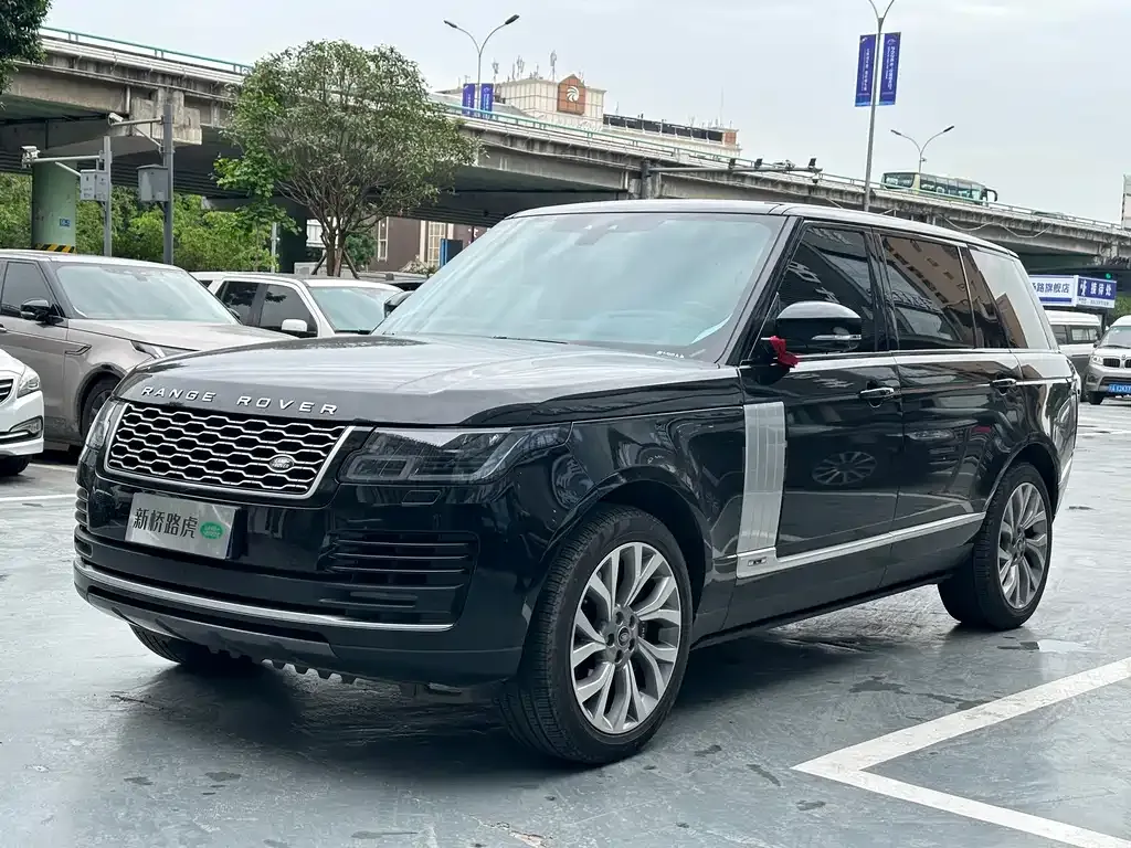 Land Rover Range Rover — фото 1