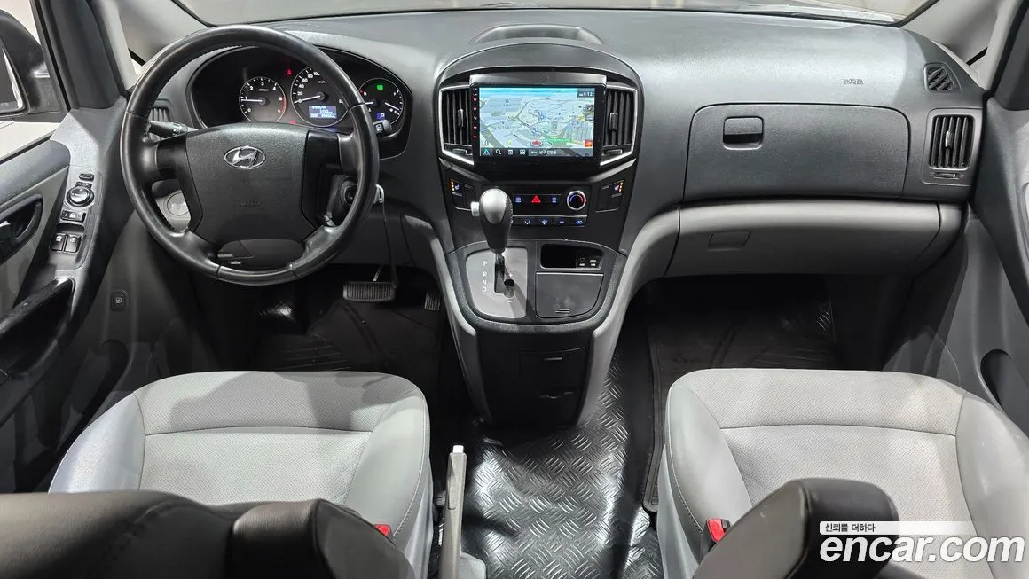 Hyundai Starex — фото 10