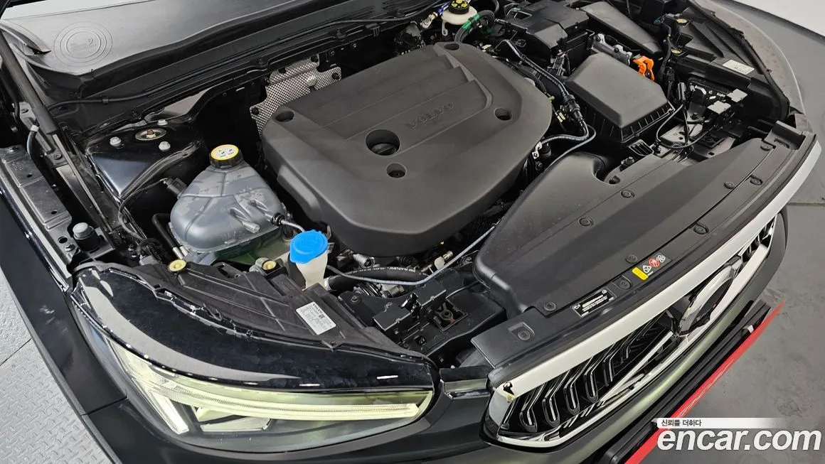 Volvo XC40 2023 из KR, фото 8
