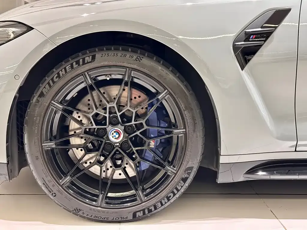 BMW M3 — фото 4