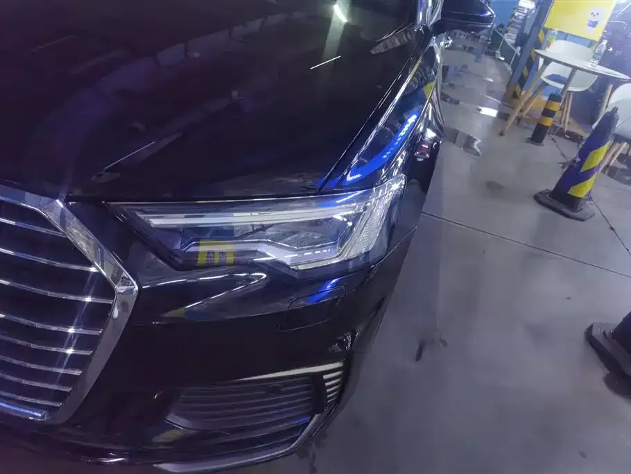 Audi A6L New Energy 2023 из CN, фото 10