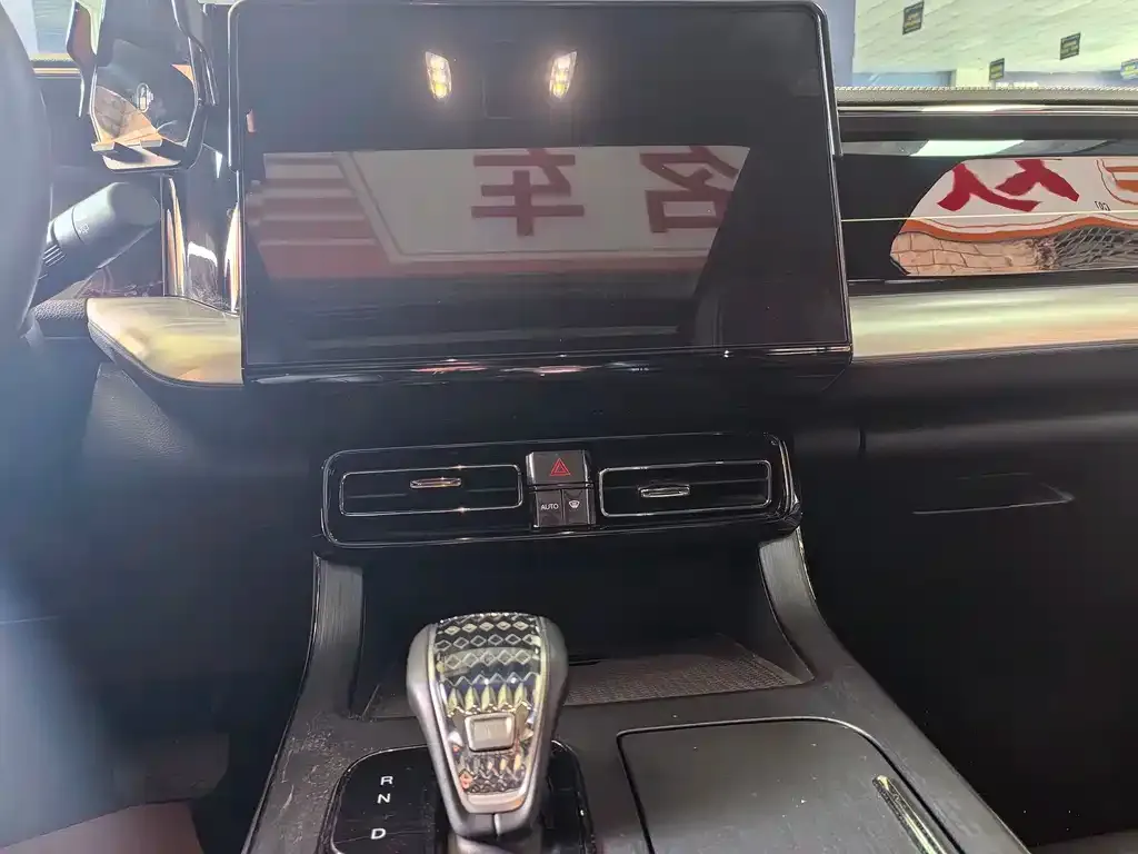 GAC Motor Trumpchi GS8 — фото 2