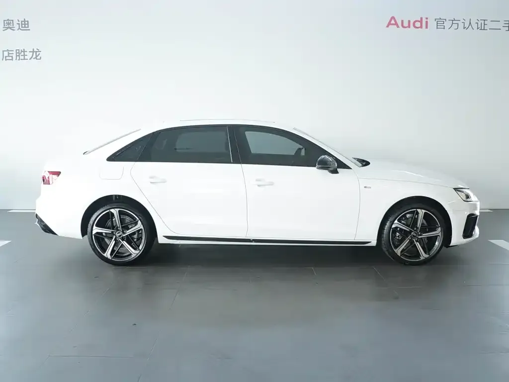 Audi A4L — фото 4
