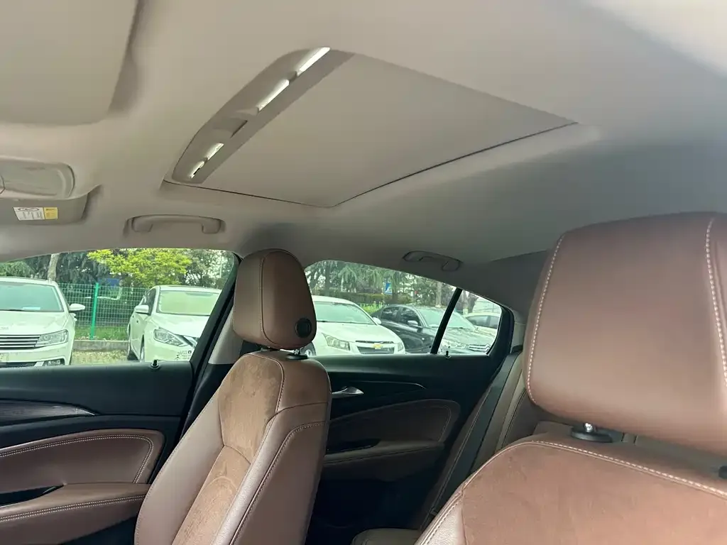 Buick Regal 2023 из CN, фото 2