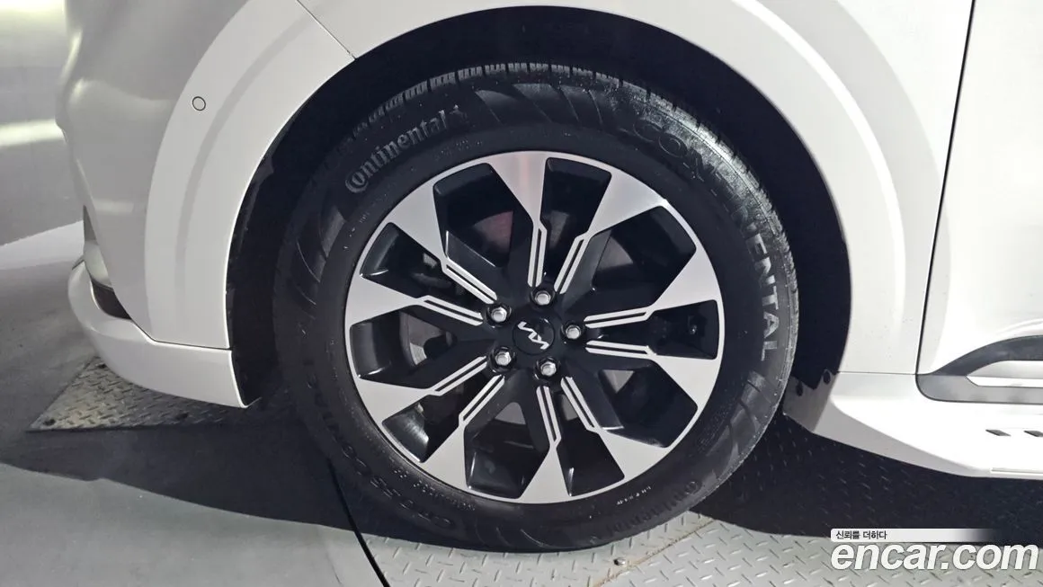 Kia Carnival 2023 из KR, фото 6