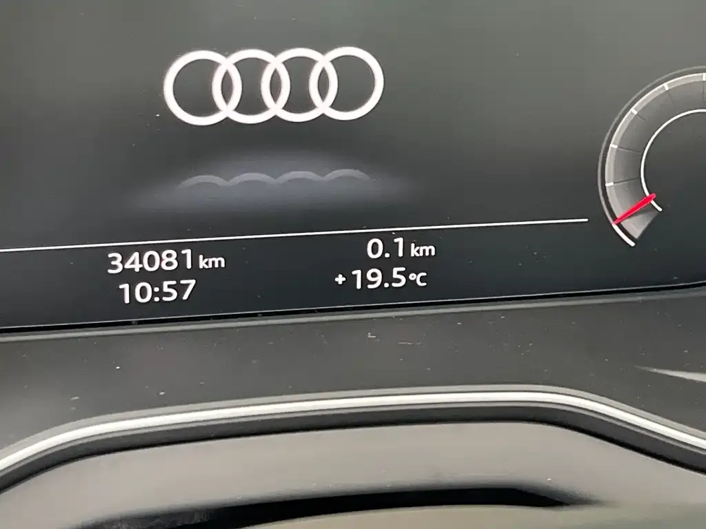 Audi Q5L — фото 4