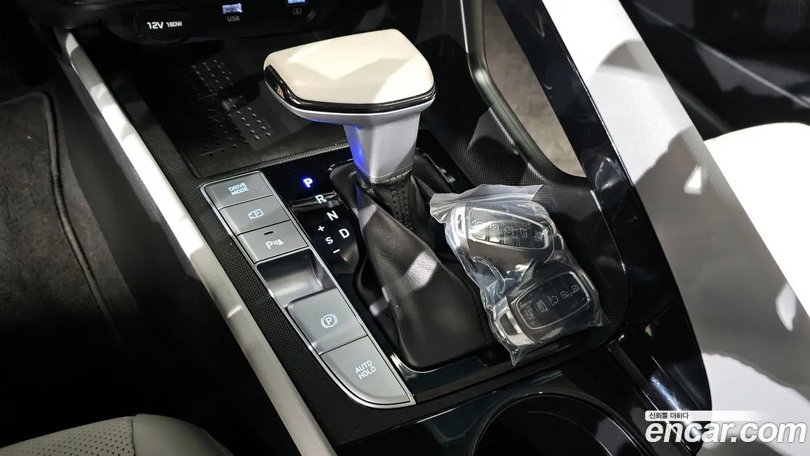 Hyundai AVANTE — фото 3