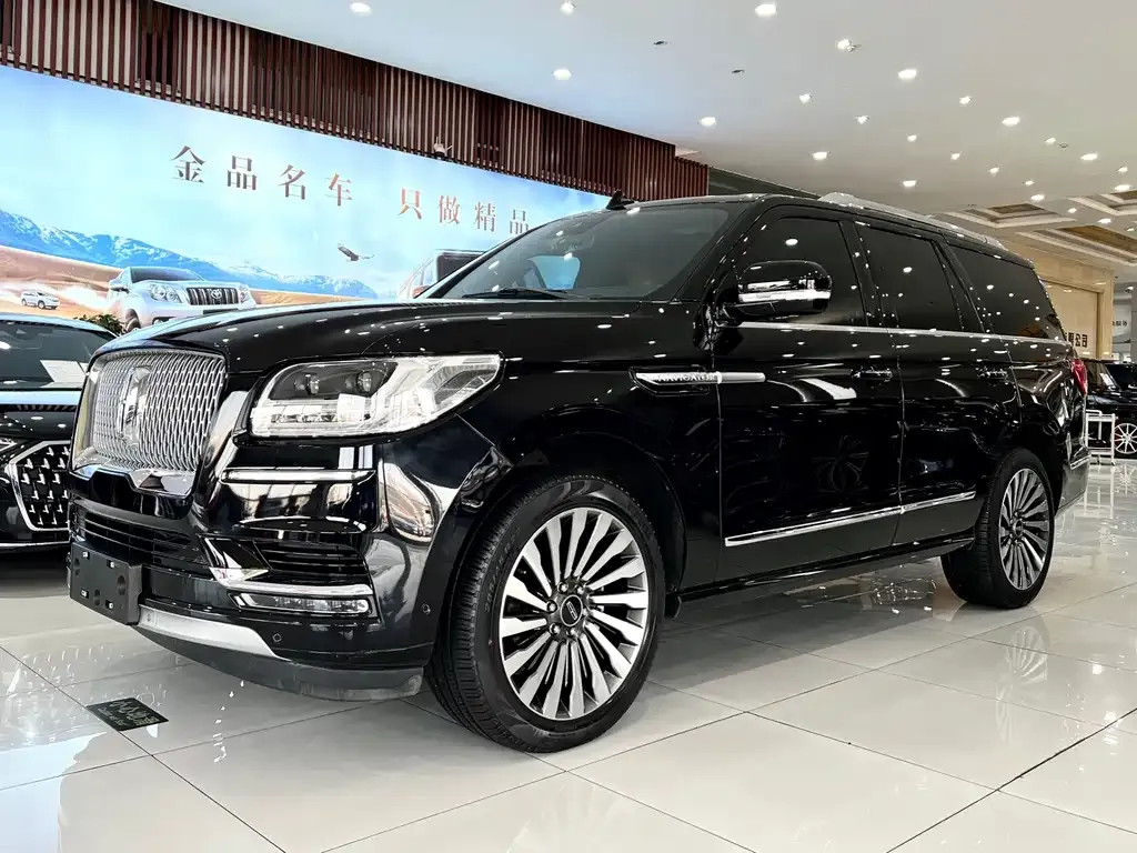 Lincoln Navigator — фото 1