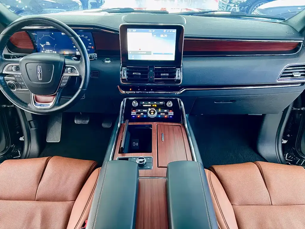 Lincoln Navigator — фото 10