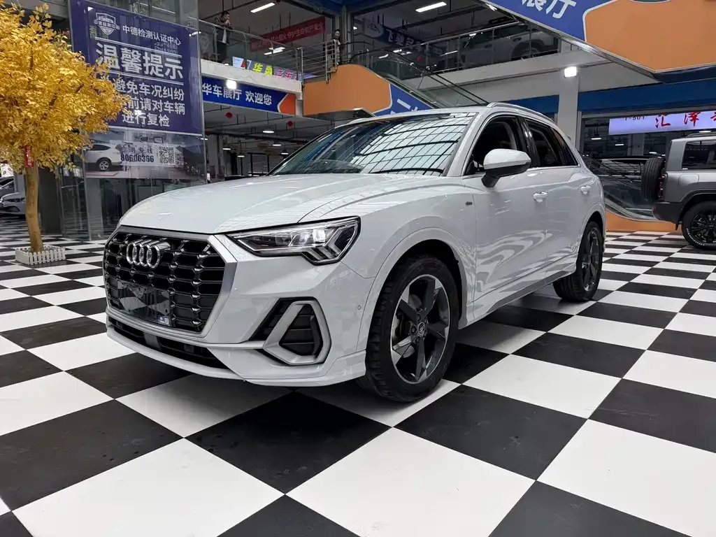 Audi Q3 2022 из CN, фото 1