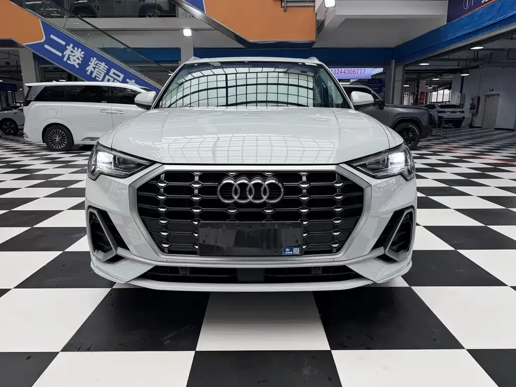 Audi Q3 2022 из CN, фото 2