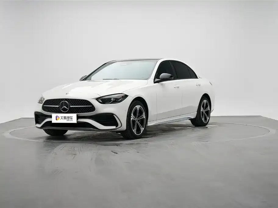 Mercedes-Benz C-Class — фото 1