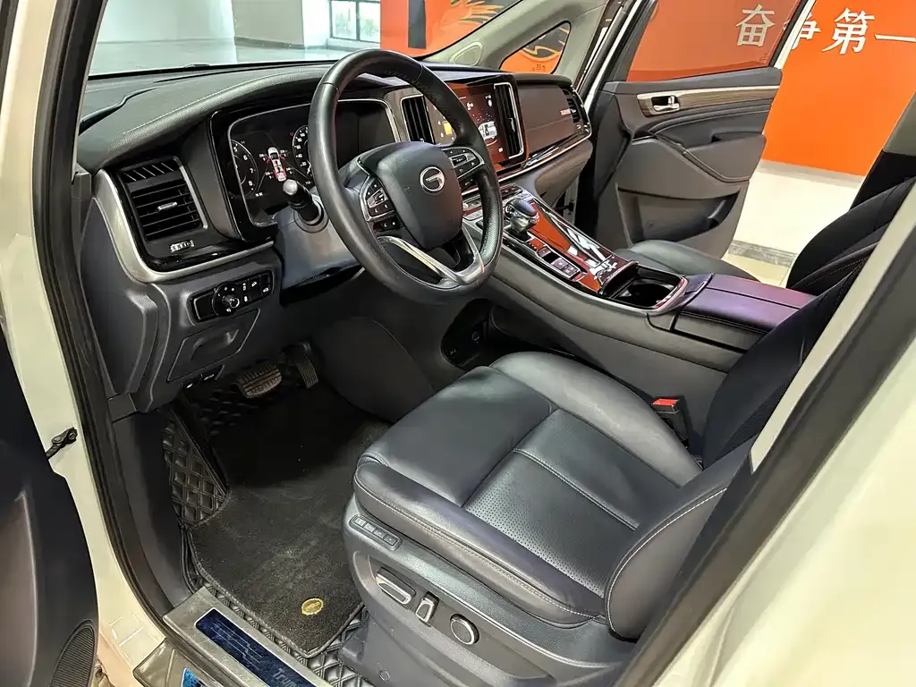 GAC Motor Trumpchi M8 — фото 6