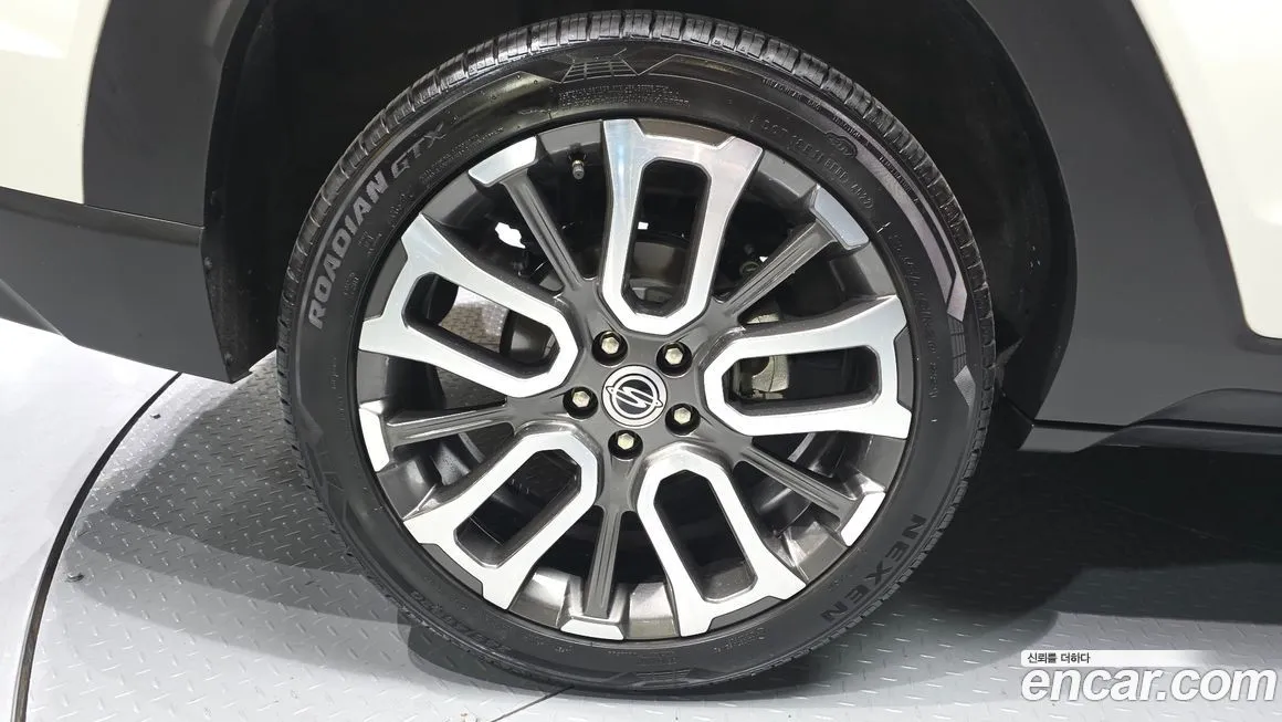 KG Mobility (Ssangyong) Torres — фото 7