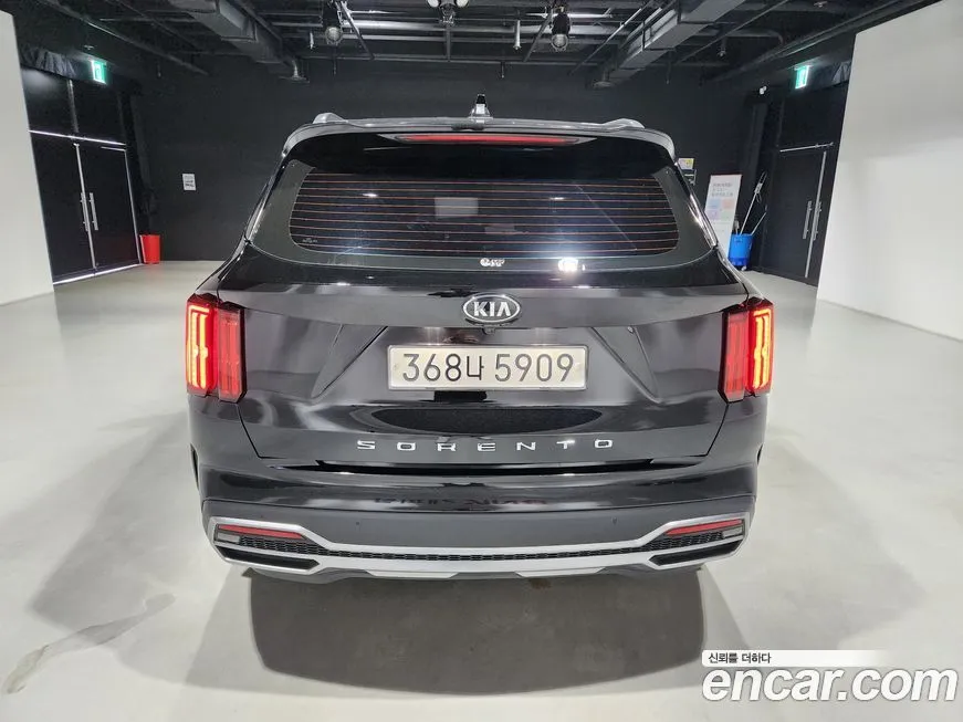 Kia Sorento — фото 6