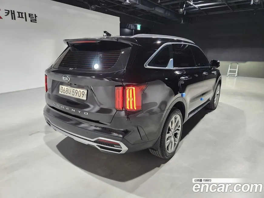 Kia Sorento — фото 5