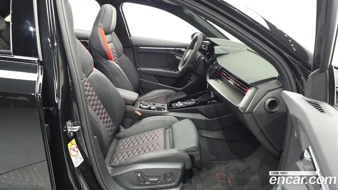 Audi RS3 2023 из KR, фото 7