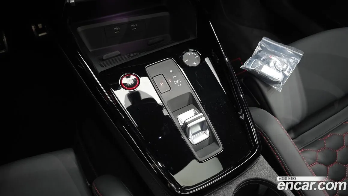 Audi RS3 2023 из KR, фото 3