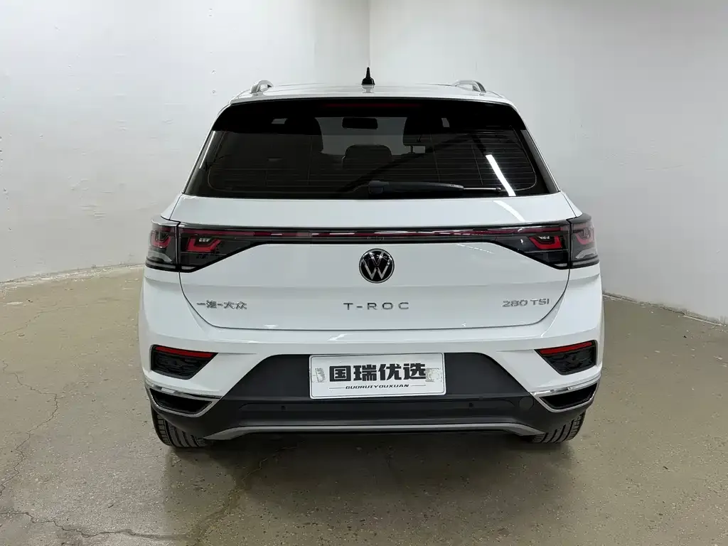 Volkswagen T-Roc — фото 2