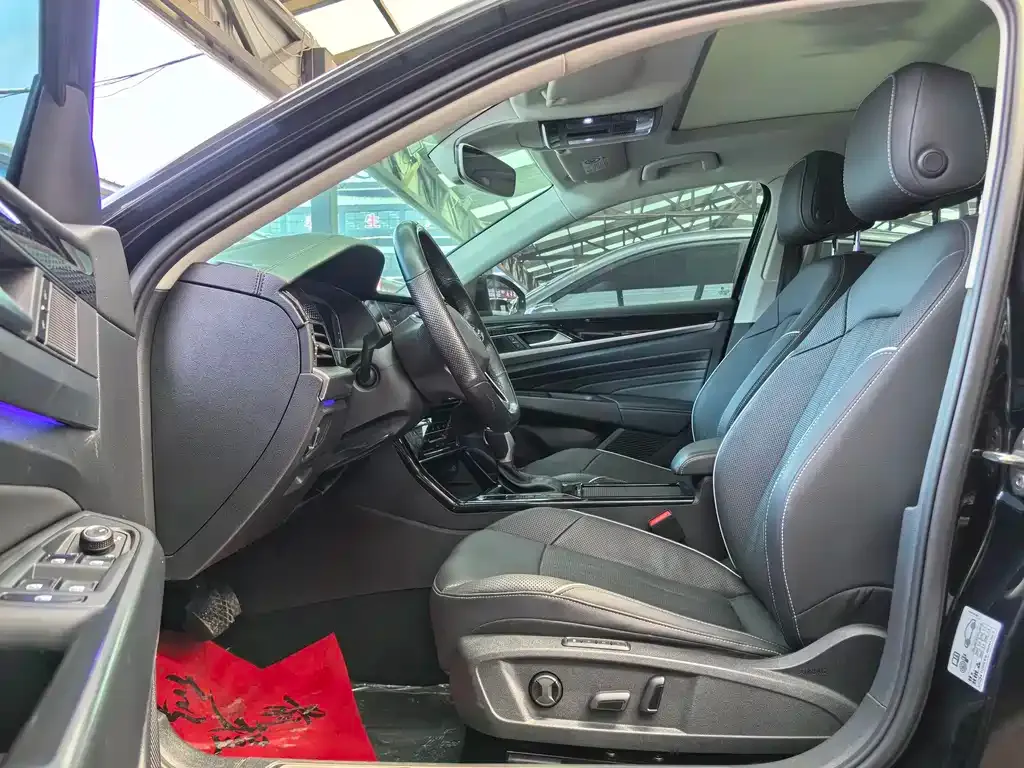 Volkswagen Passat — фото 7