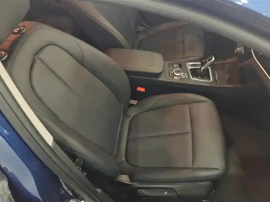 BMW 1 Series 2021 из CN, фото 4