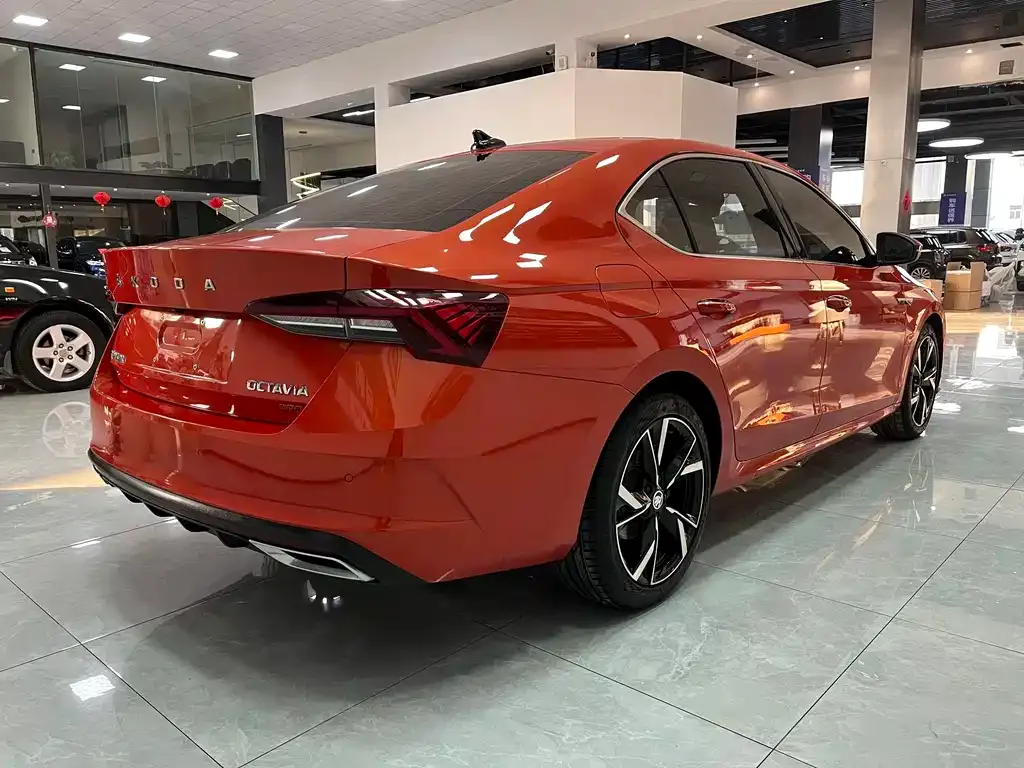 Skoda Octavia 2021 из CN, фото 9