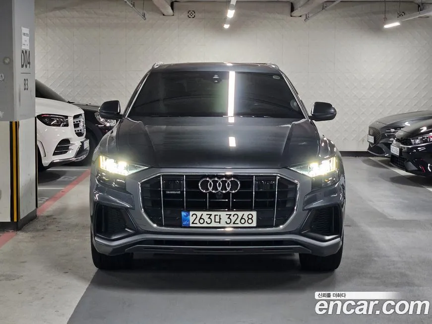 Audi Q8