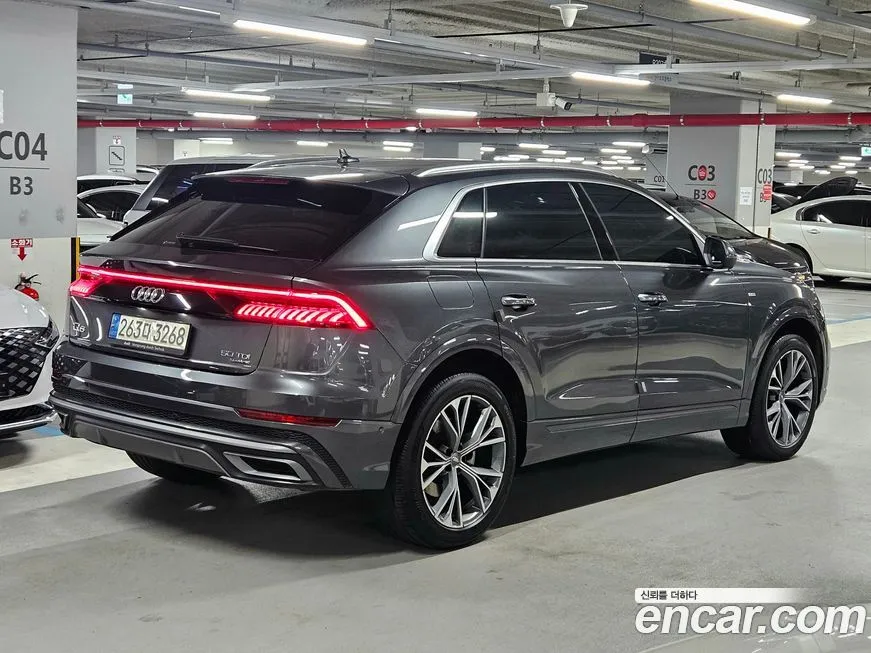 Audi Q8 2021 из KR, фото 3