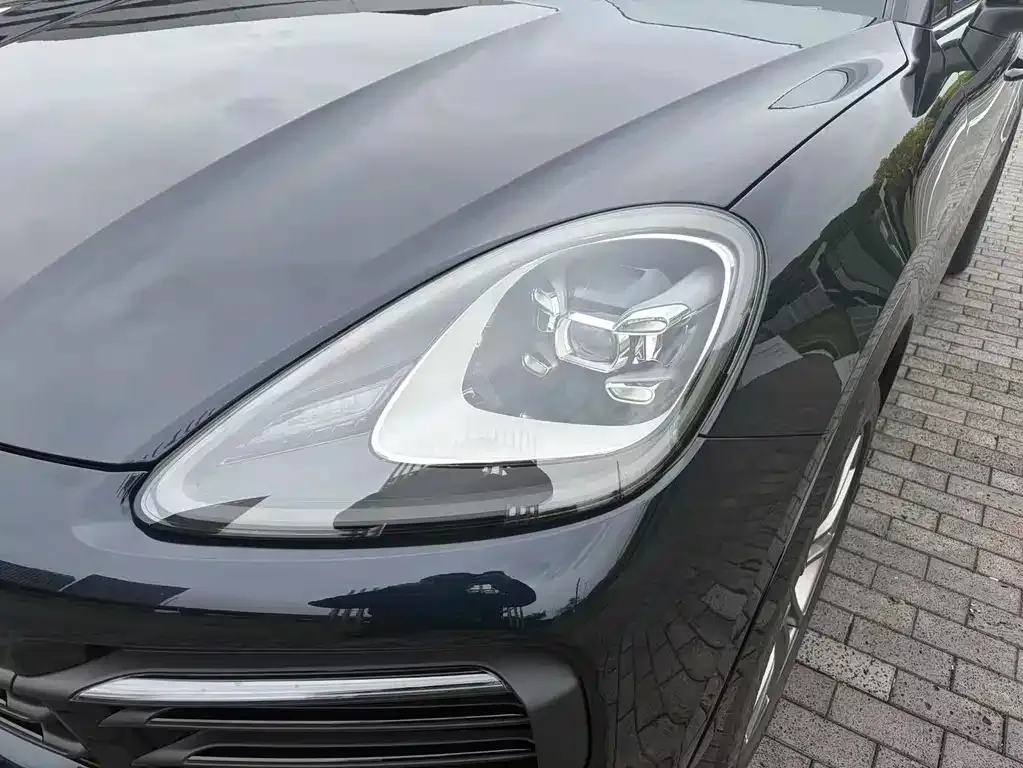 Porsche Cayenne — фото 4