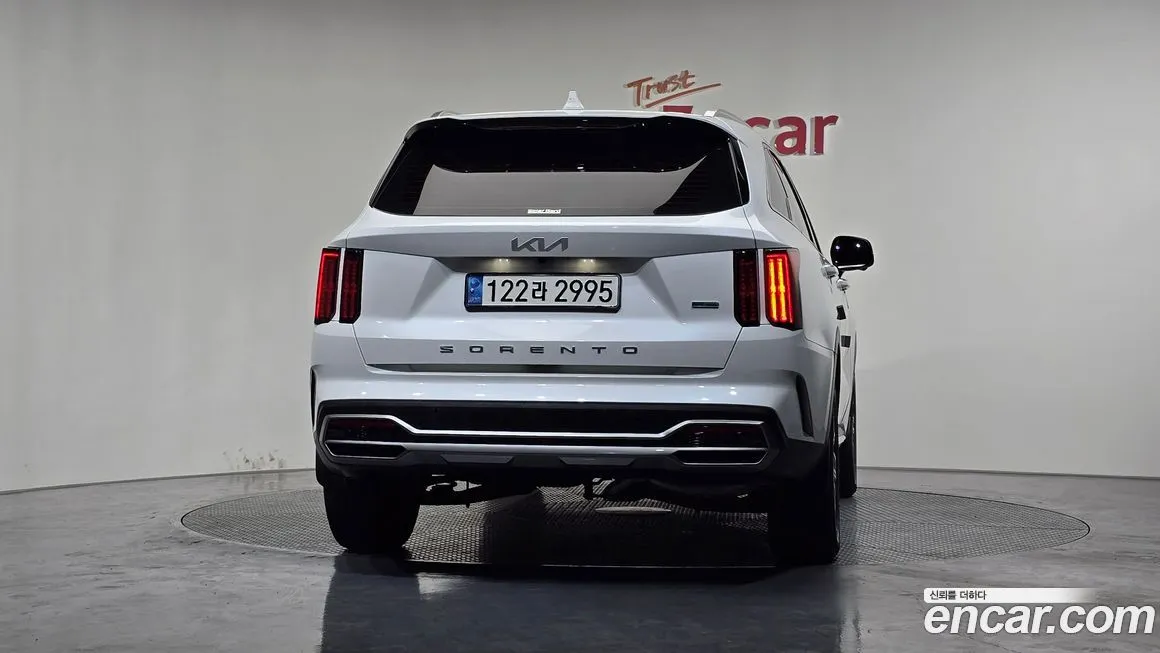 Kia Sorento — фото 6