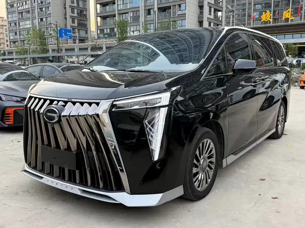 GAC Motor Trumpchi M8 — фото 1