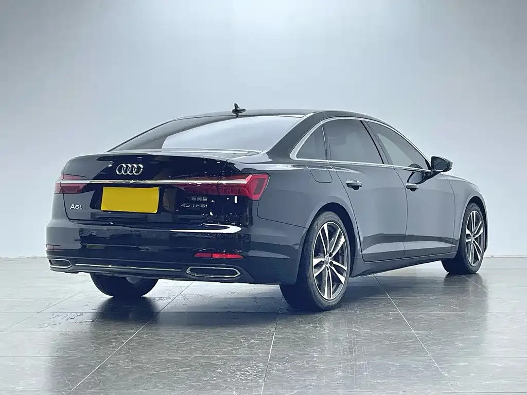 Audi A6L — фото 5